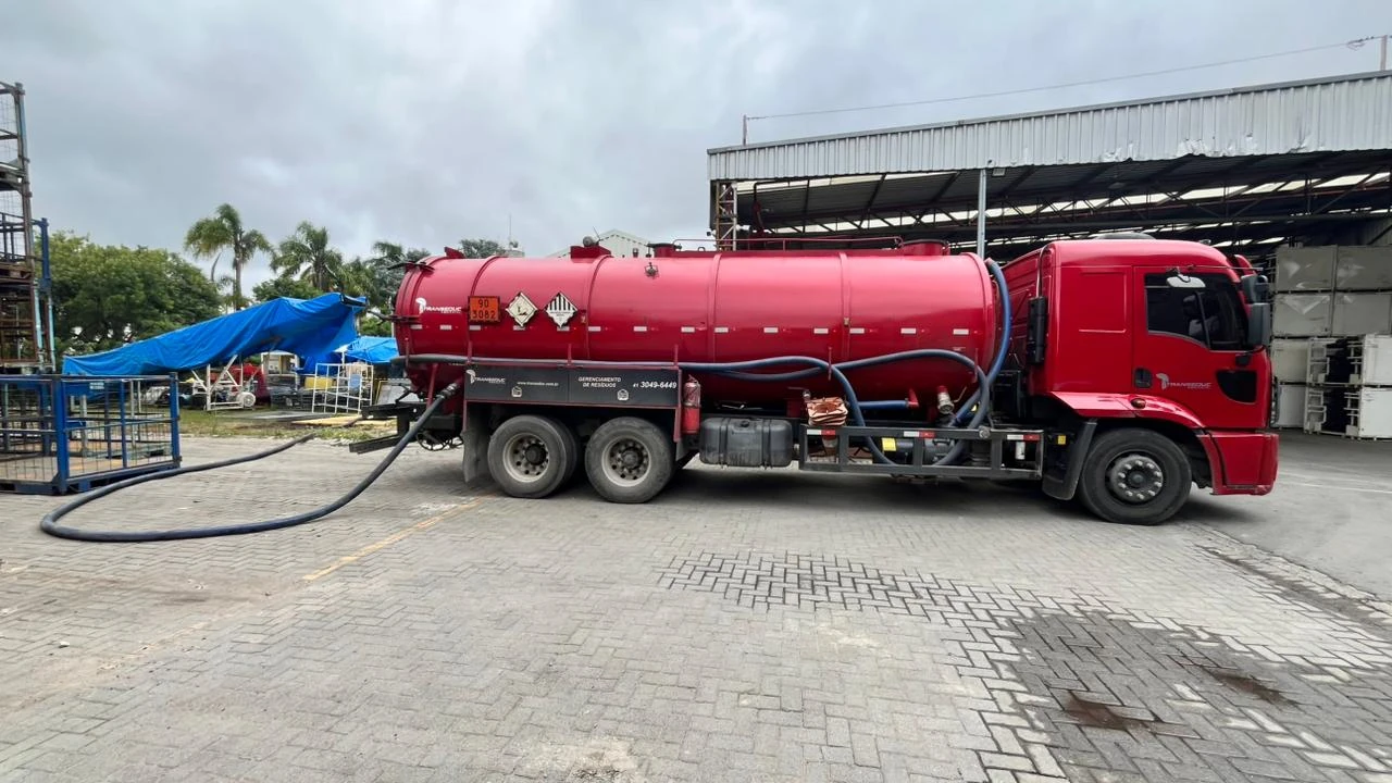 Estação de tratamento de efluentes oleosos